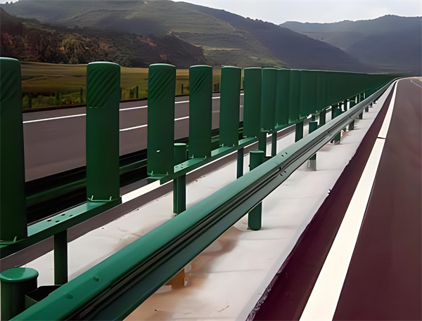 十堰三波护栏板在高速公路的应用